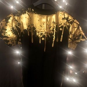 Modern short sleeve shirt!